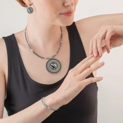 COEUR DE LION Kristallarmbänder-Armband Amulett Statement Dunkelgrün