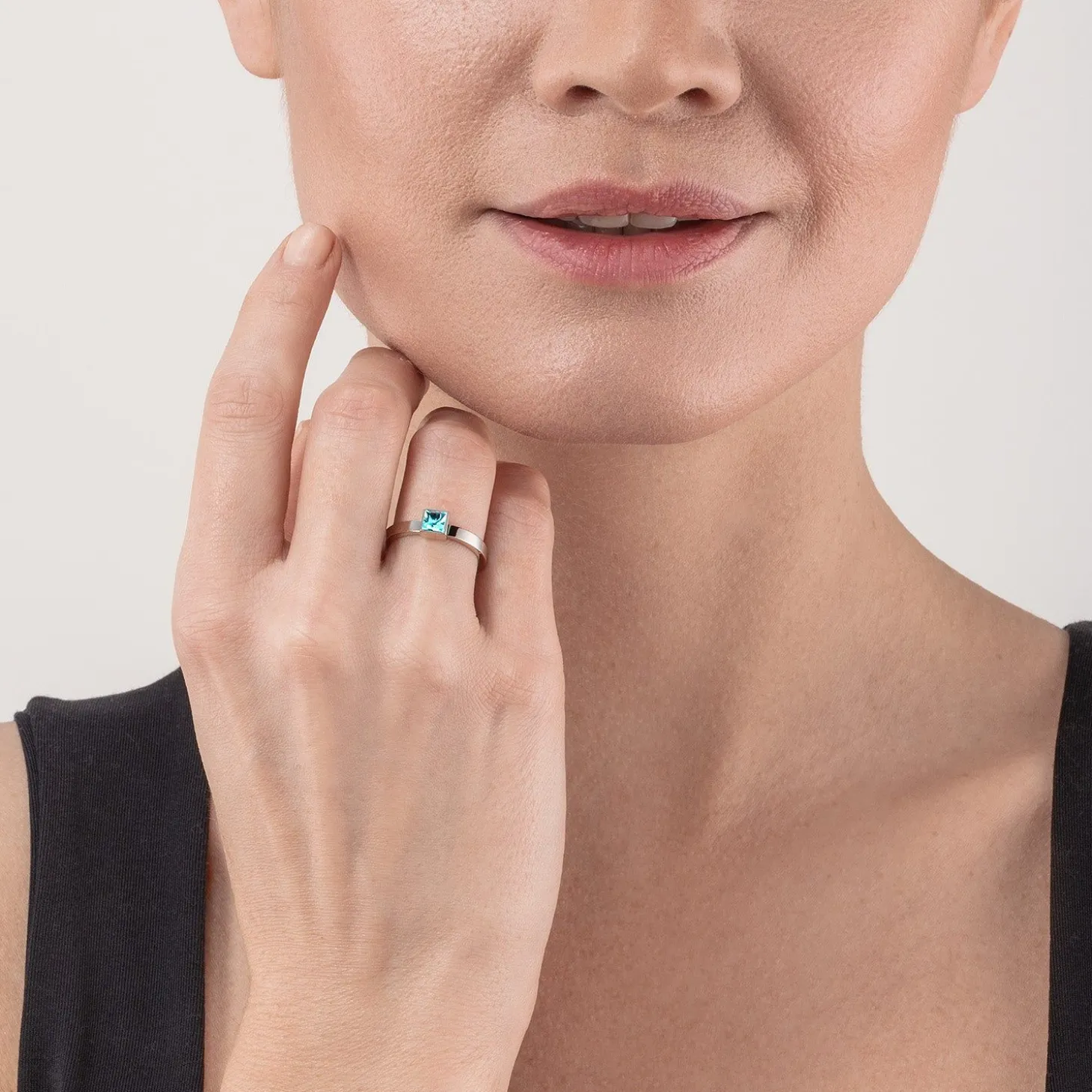 COEUR DE LION Kristallringe-Brillanter quadratischer kleiner Ring Silber Aqua