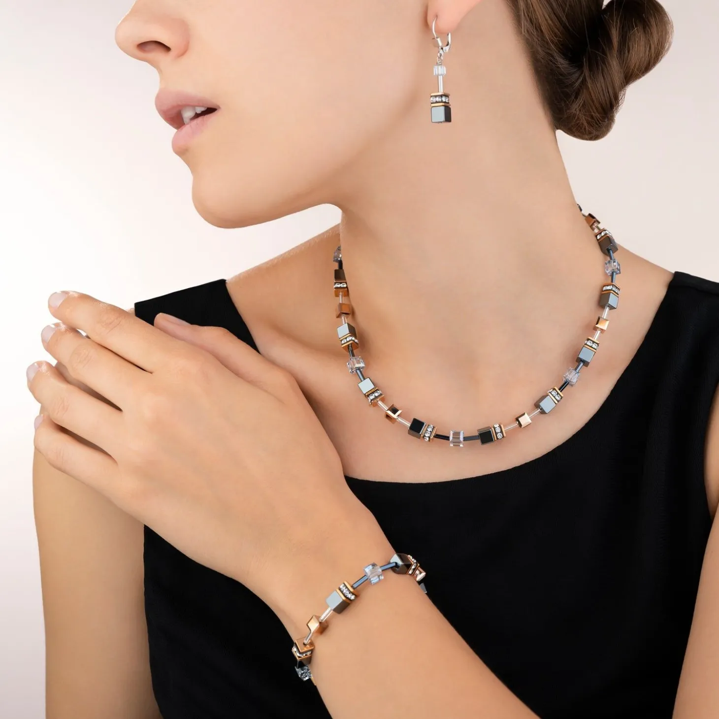 COEUR DE LION Geocube® Echtstein-Geocube® Armband Eisblau