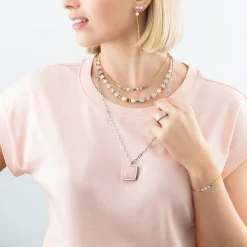 COEUR DE LION Lange Halsketten-Halskette Oe Amulett Quadratischer Rosenquarz Silber-Rosa